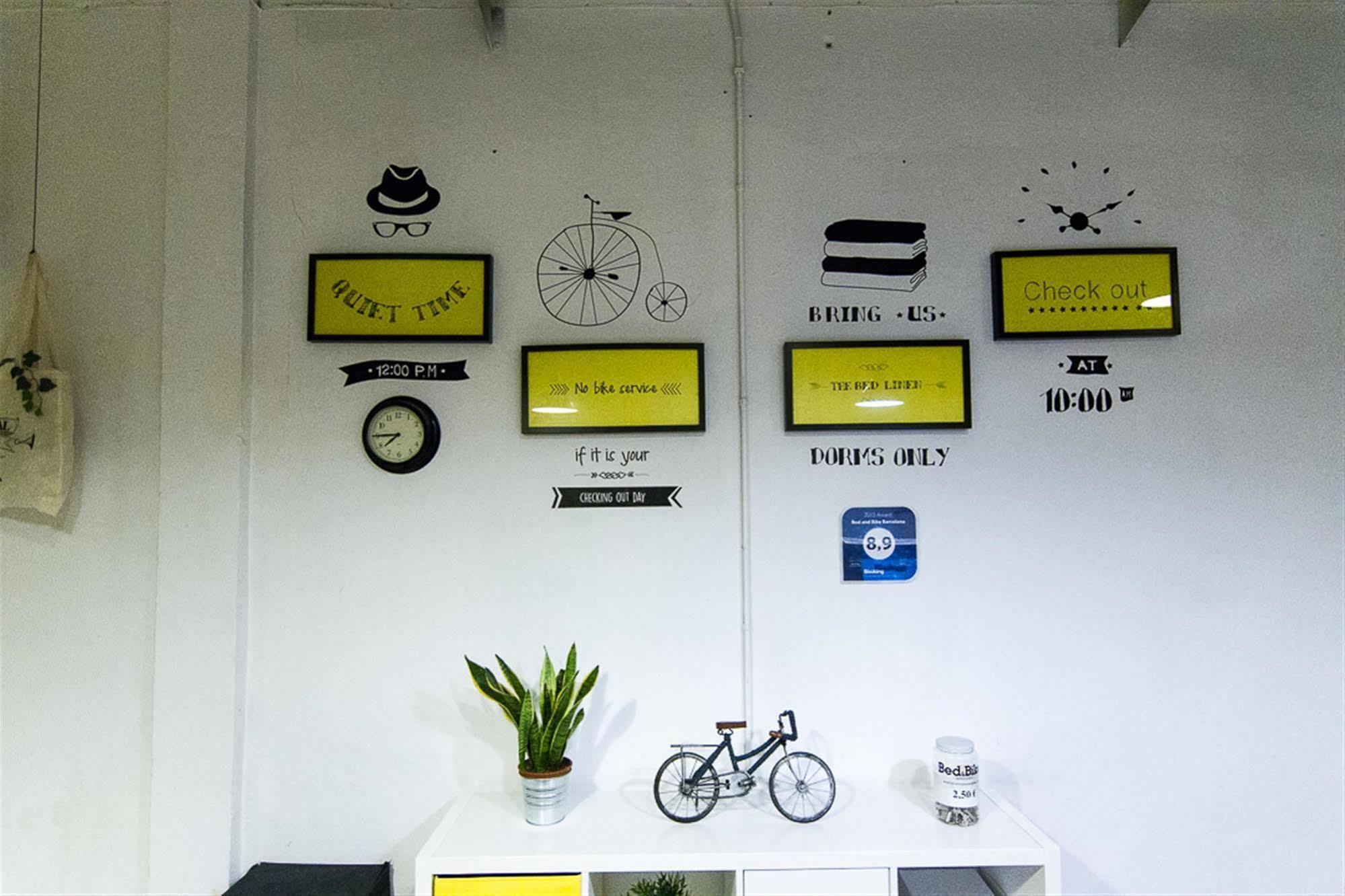 Bed & Bike Barcelona Exterior foto